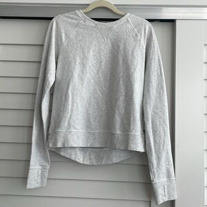 Lululemon gray crewneck sweatsheet women size S